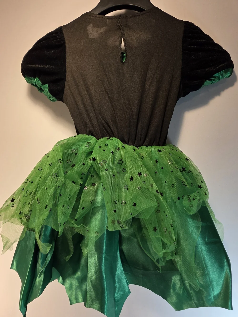 NEW Poshetion Witch Costume Cosplay LightUp Green Dress Girls Sz T 3/4 Broom Hat